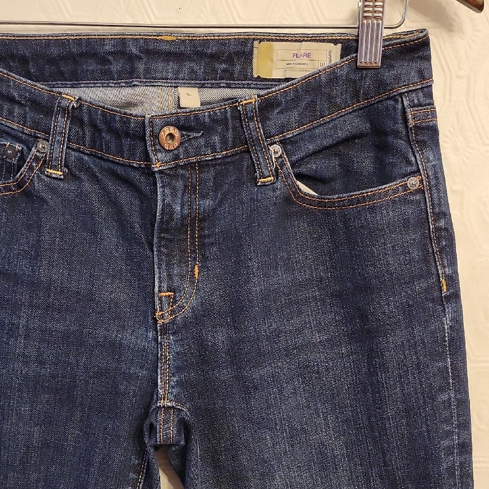 GAP Women's Dark‎ Blue Straight Leg Jeans